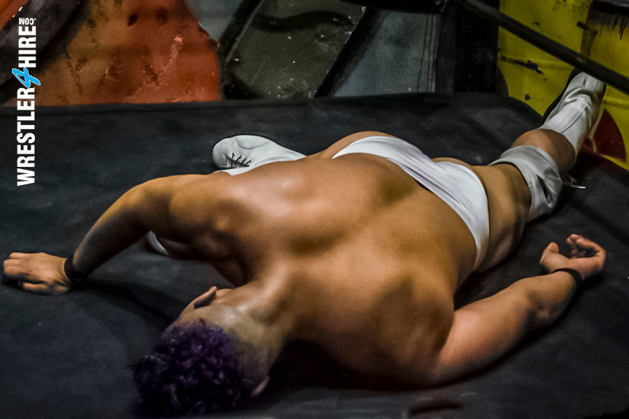 Gabe Steele vs. Big Masked Heel