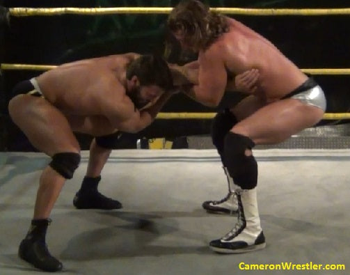Garrett Thomas vs. Maverick