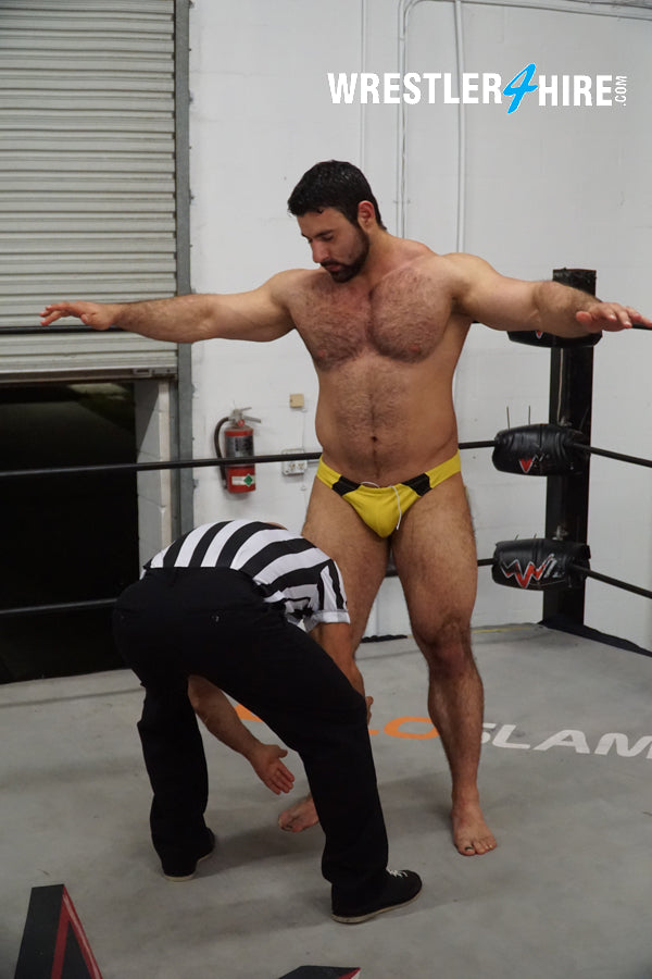 Zach Altovito vs. Nick Justice (Guest Ref)