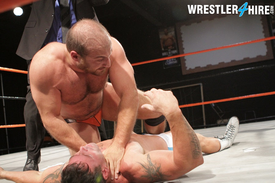 Joey Nux & Max Quivers vs. Guido Genatto (Muscle4Hire)