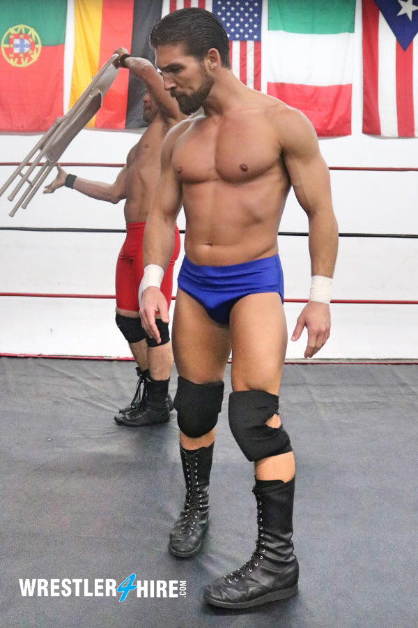 Ronnie Pearl vs. Teddy Trouble (Gut Bash)