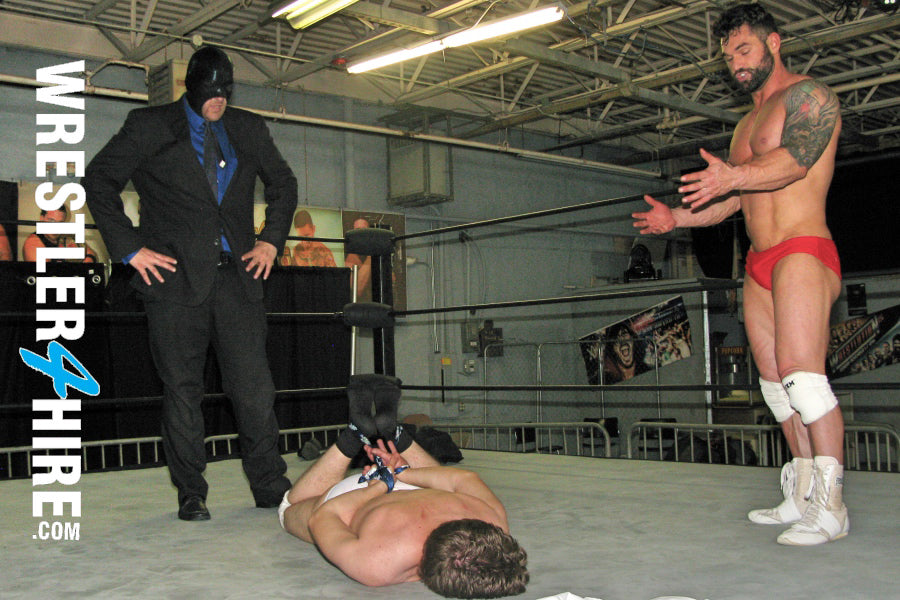 Ace Owens vs. Max Quivers