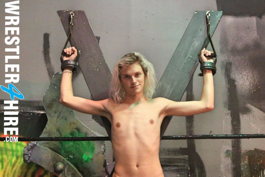 Kayden Alexander vs. Nick Justice (Play Toy)