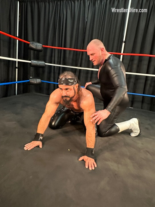 Killer Kris vs. Nick Justice (Leather & Latex)