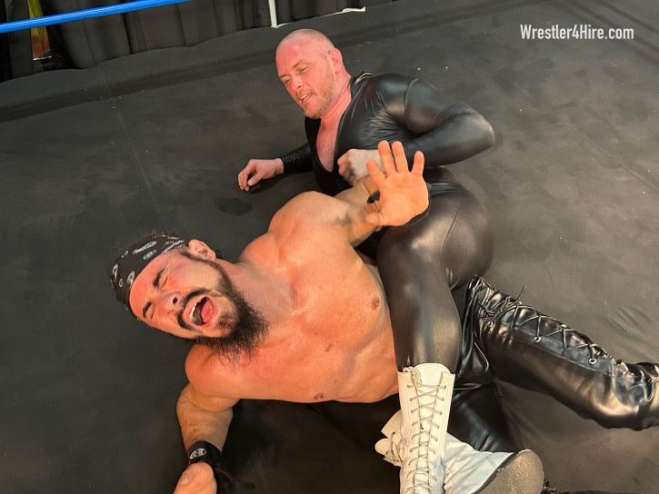 Killer Kris vs. Nick Justice (Leather & Latex)