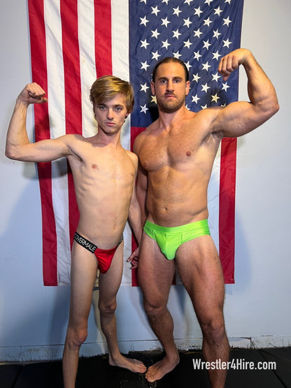 Locker Room Bully: Angelo Silver vs. Fun Size Frank