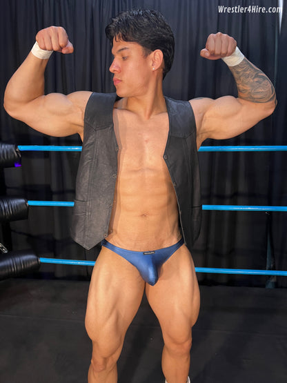 PRETTY BOY MUSCLE SQUASH: Adrian Sterling vs. Bjorn