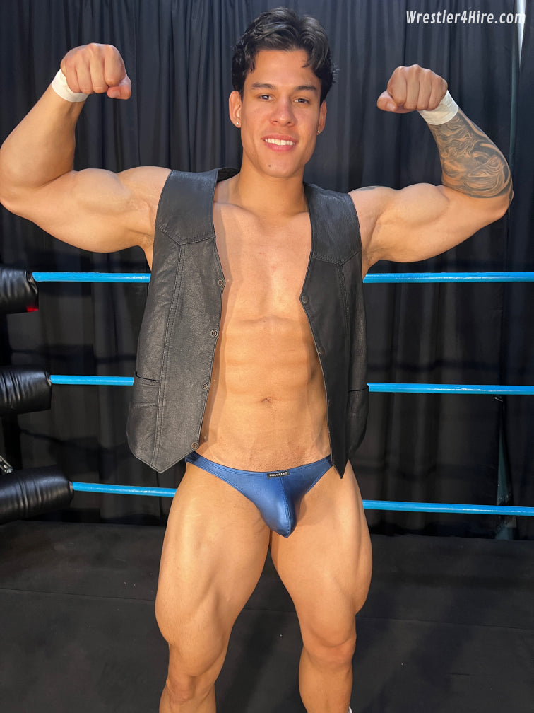 PRETTY BOY MUSCLE SQUASH: Adrian Sterling vs. Bjorn