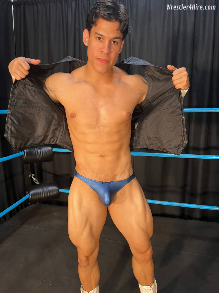 PRETTY BOY MUSCLE SQUASH: Adrian Sterling vs. Bjorn