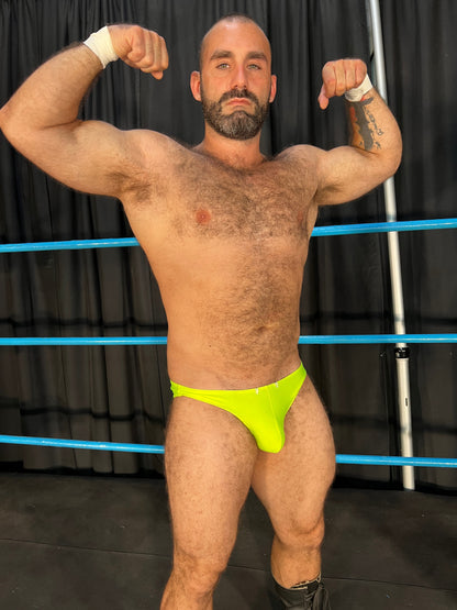 MUSCLE MEN: Amino vs. Jaxton Wheeler