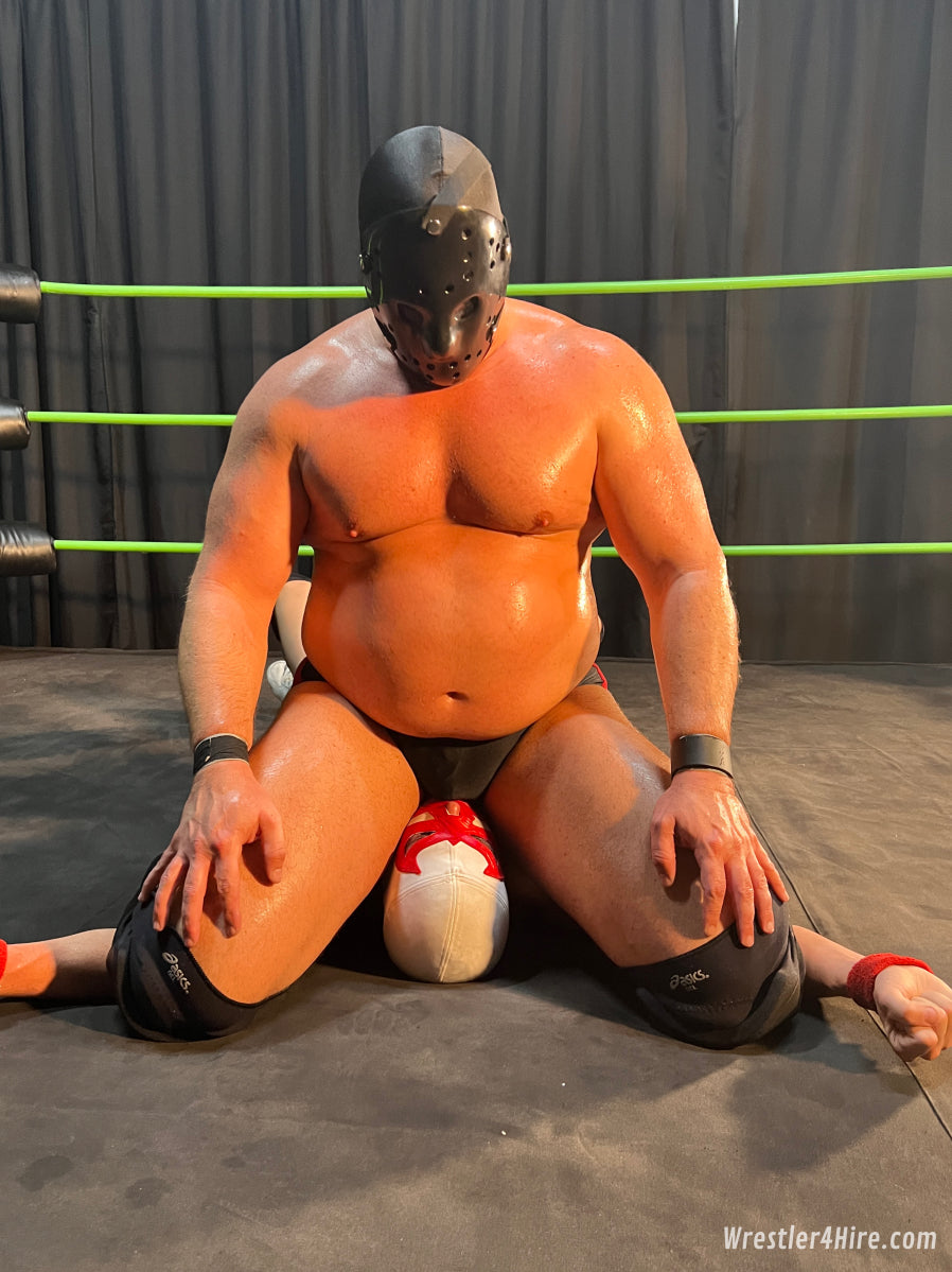 FAN FANTASY: OTS XXL vs. Masked Ryder