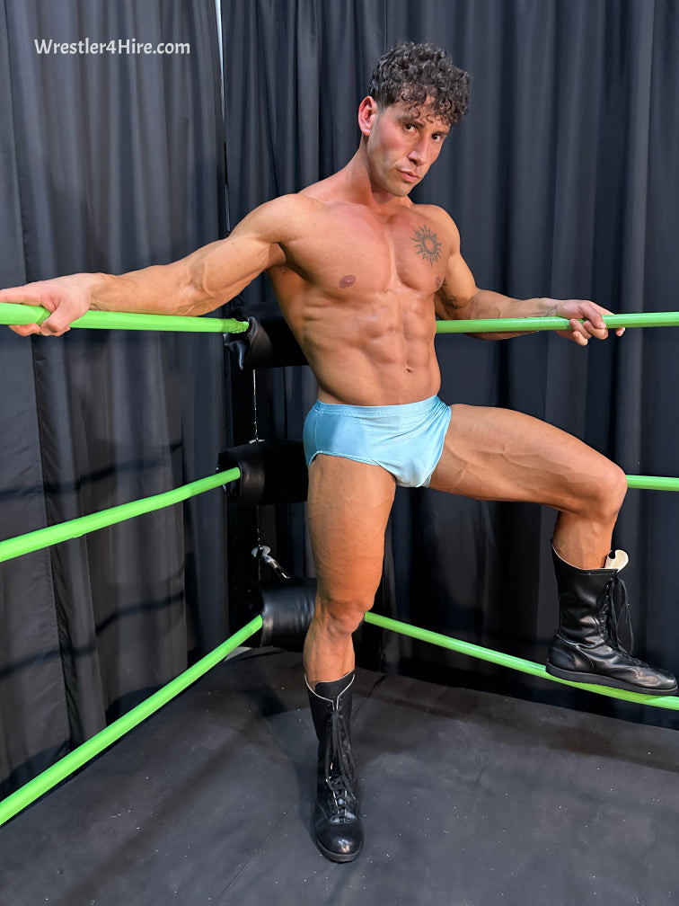 2-on-1 Bodybuilder Battle: Bronco vs. Joey Nux & Matt Stiel