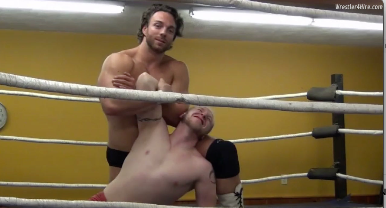 SQUASH MATCH: Dick Rick vs. TJ Holiday