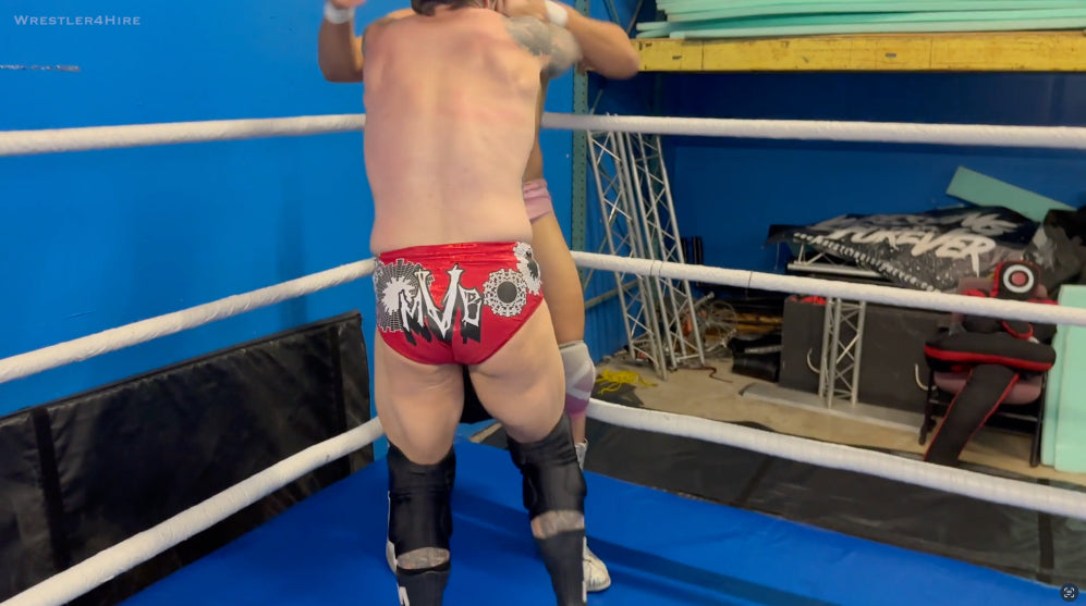 Pros in Private: Max Nasty v. Sam Diego