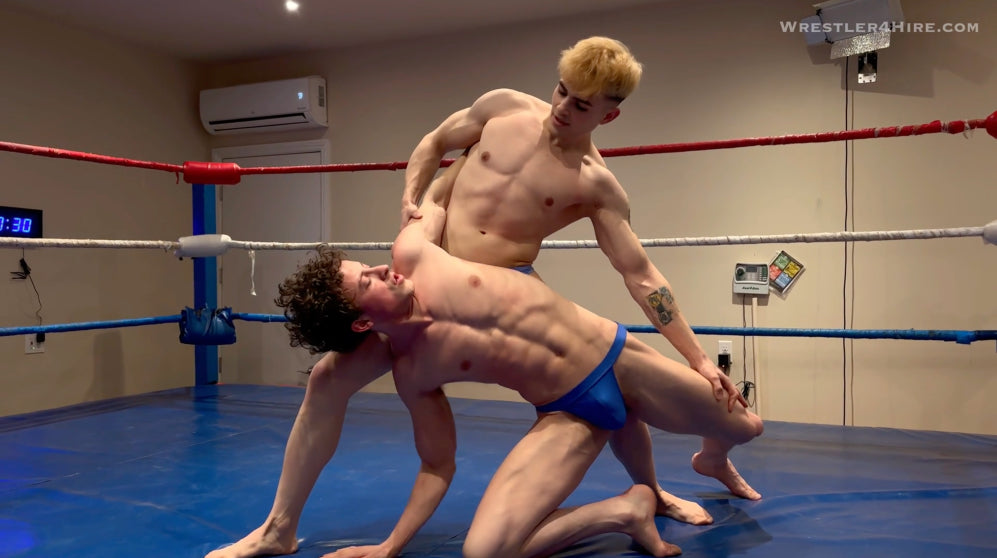 COLLEGE CUTIES GO PRO: Danny Dimples vs. Francisco Flex