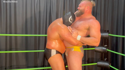 BEEFY BATTLE: Bjorn vs. OTS XXL