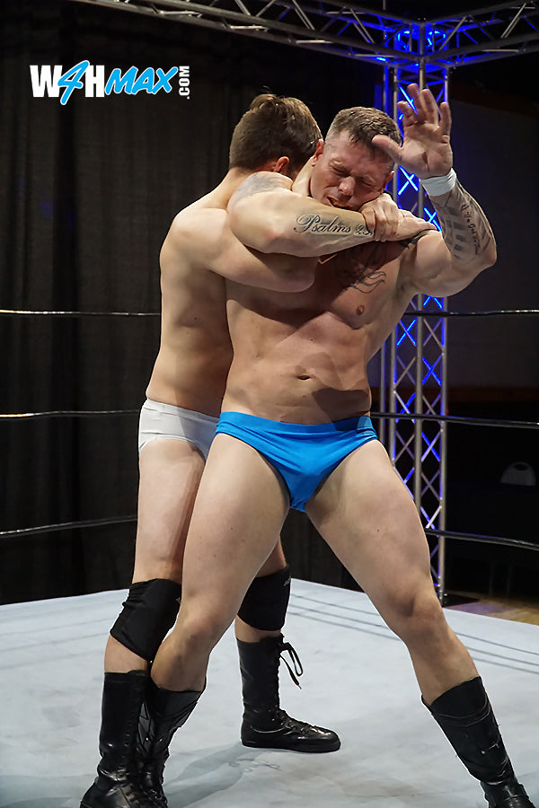 Joey Nux vs. Ethan Andrews (Nude)