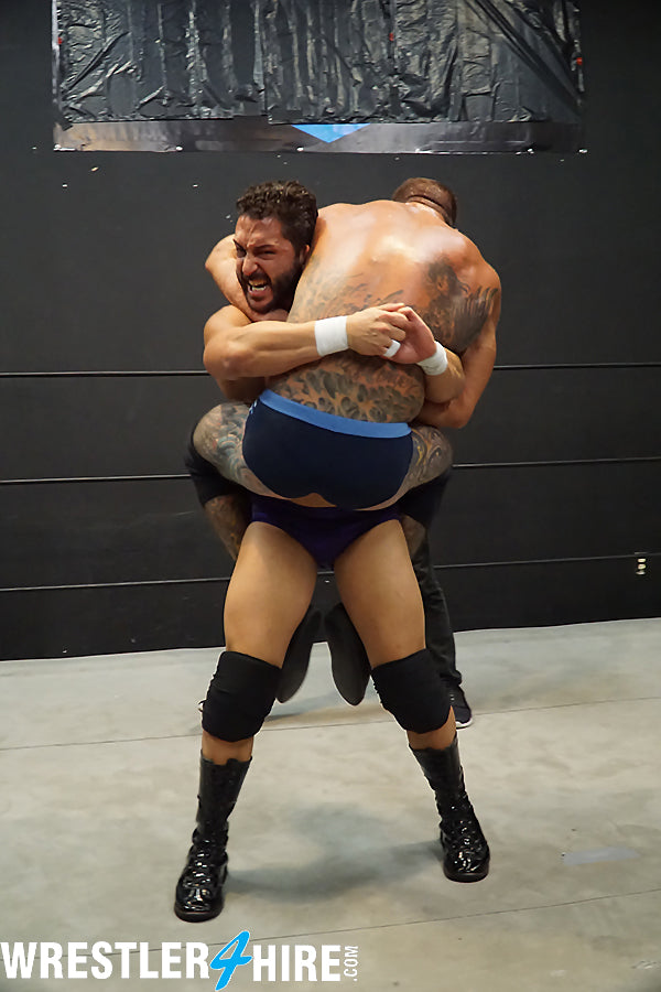 Wes Ratchett vs. Chase Sinn