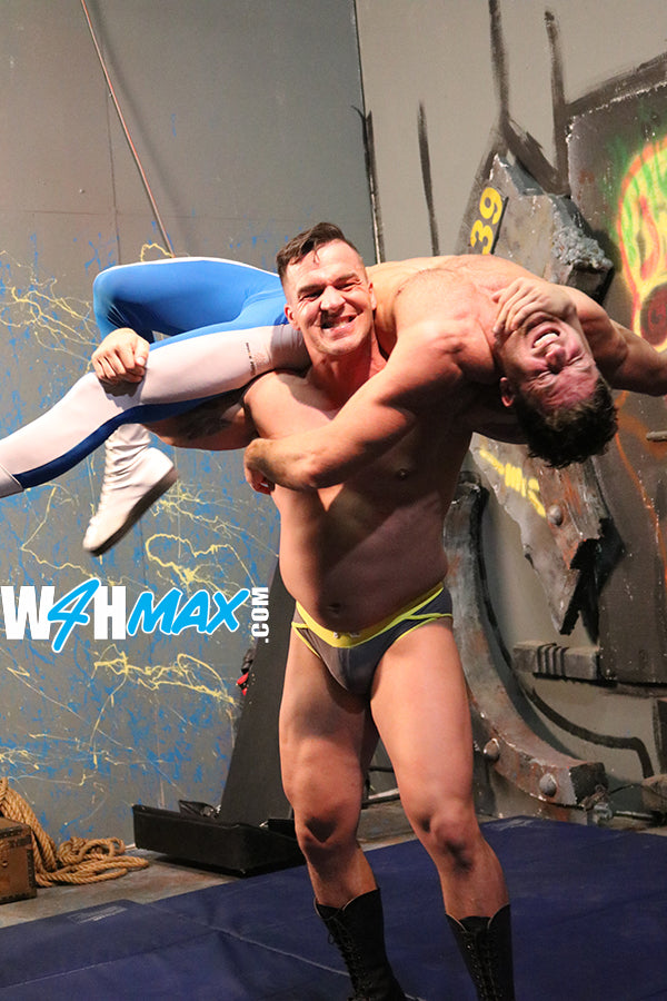 Blake Starr vs. Braden Charron