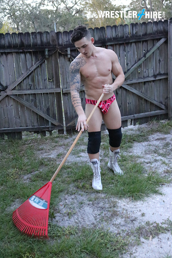 Marco Thunder vs. Guido Genatto (Loser Does Chores)