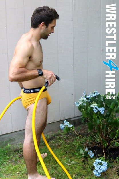 Jayden Mayne vs. Zach Reno (Loser Does Chores)