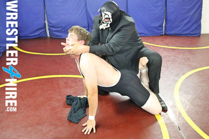 Max Quivers vs. Johnny Jobber (Wrestler For Hire)