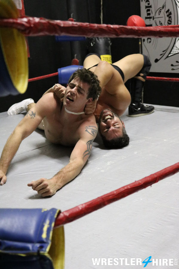 Jayden Mayne vs. Chase Sinn