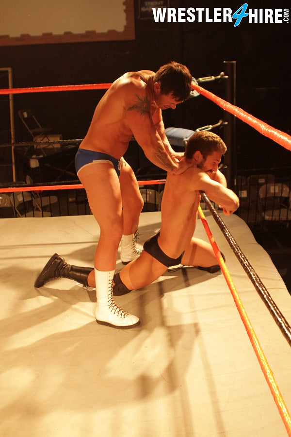 Joey Nux vs. Ronnie Pearl (Body Slams & Bear Hugs)