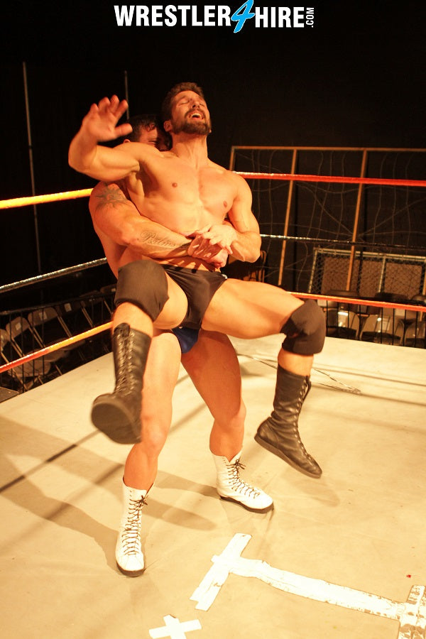 Joey Nux vs. Ronnie Pearl (Body Slams & Bear Hugs)