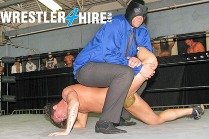 Ace Owens vs. Max Quivers