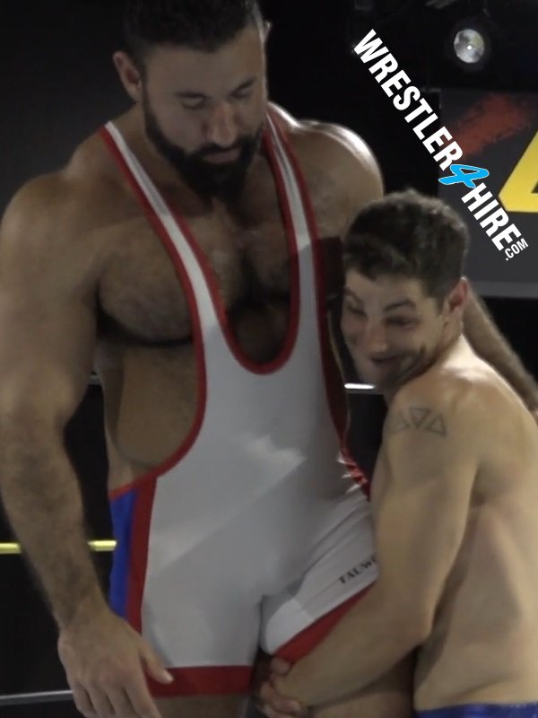 John Wolfboy vs. Zach Altovito (Big vs. Small)