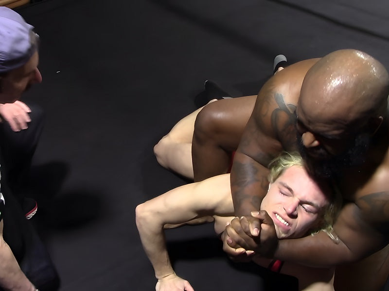 Johnny Moon vs. Beast (Dirty Ref)