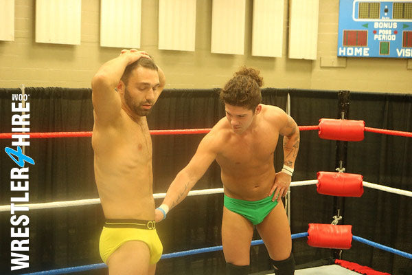 Zach Reno vs. Ace Owens